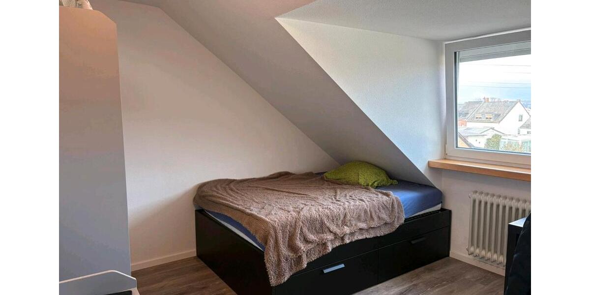 Dachgeschoßwohnung Koblenz Bisholder - 4 Zimmer, 80 m&sup2;, 492&euro; | Angebot:26302753