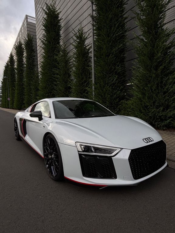 Audi R8 11.000 km 195.000 € Wallmerod 56410