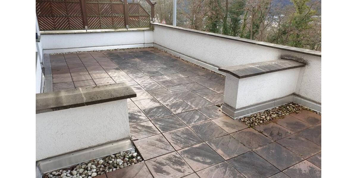 Von Privat ! 2-Zimmer Wohnung mit großer Terrasse + überd. Stellp 2 zimmer