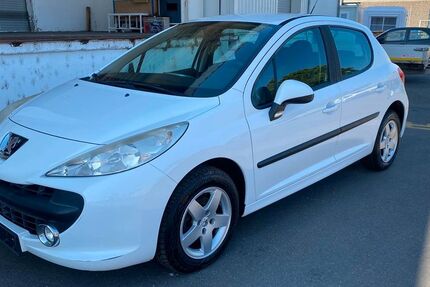 Peugeot 207 185.000 km 2.750 € Diez 65582