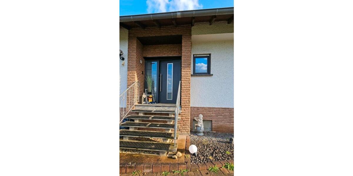 Mehrfamilienhaus, Wohnhaus Ettringen - 7 Zimmer, 215 m&sup2;, 420.000&euro; | Angebot:26976748