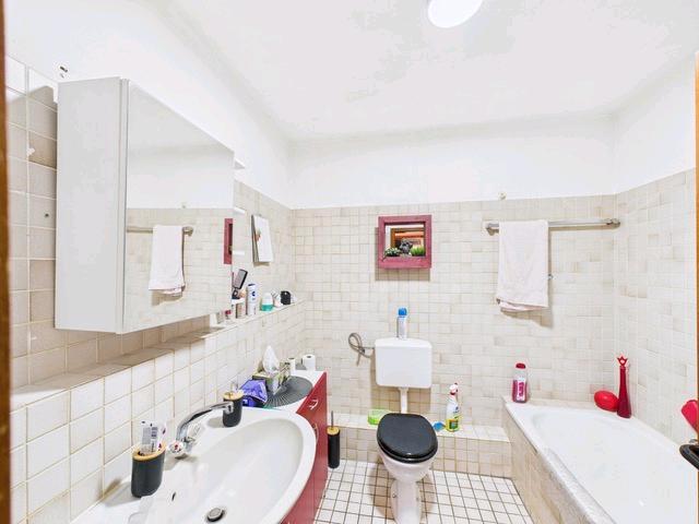 Etagenwohnung Dierdorf - 1 Zimmer, 82 m&sup2;, 700&euro; | Angebot:26350336