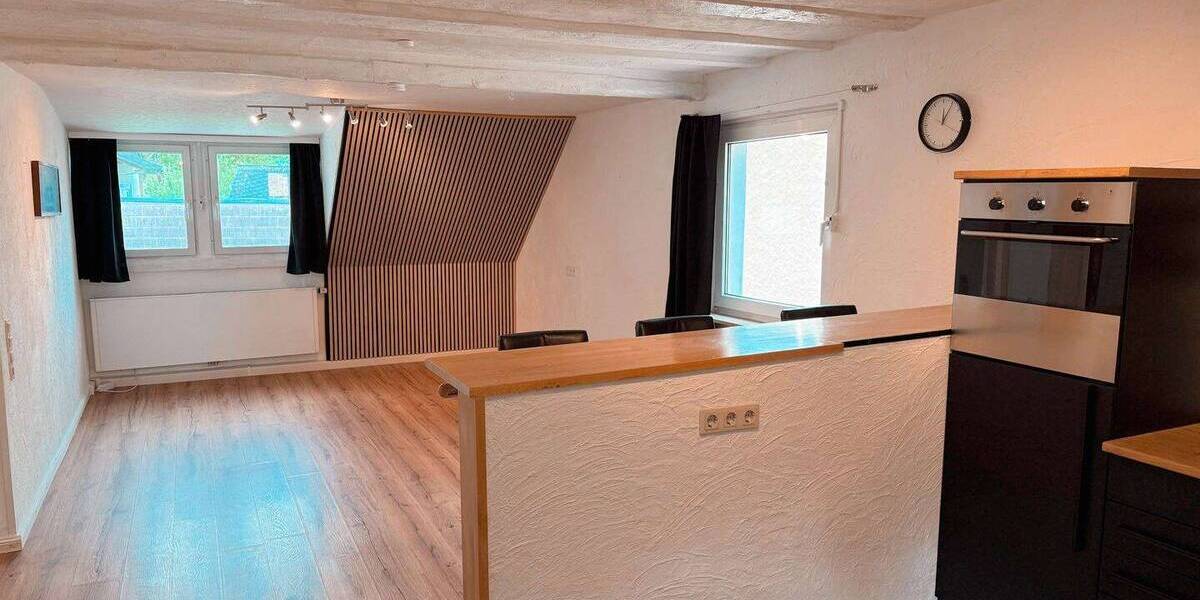 Charmantes und gepflegtes 1-2 Familienhaus in toller Lage 8 zimmer