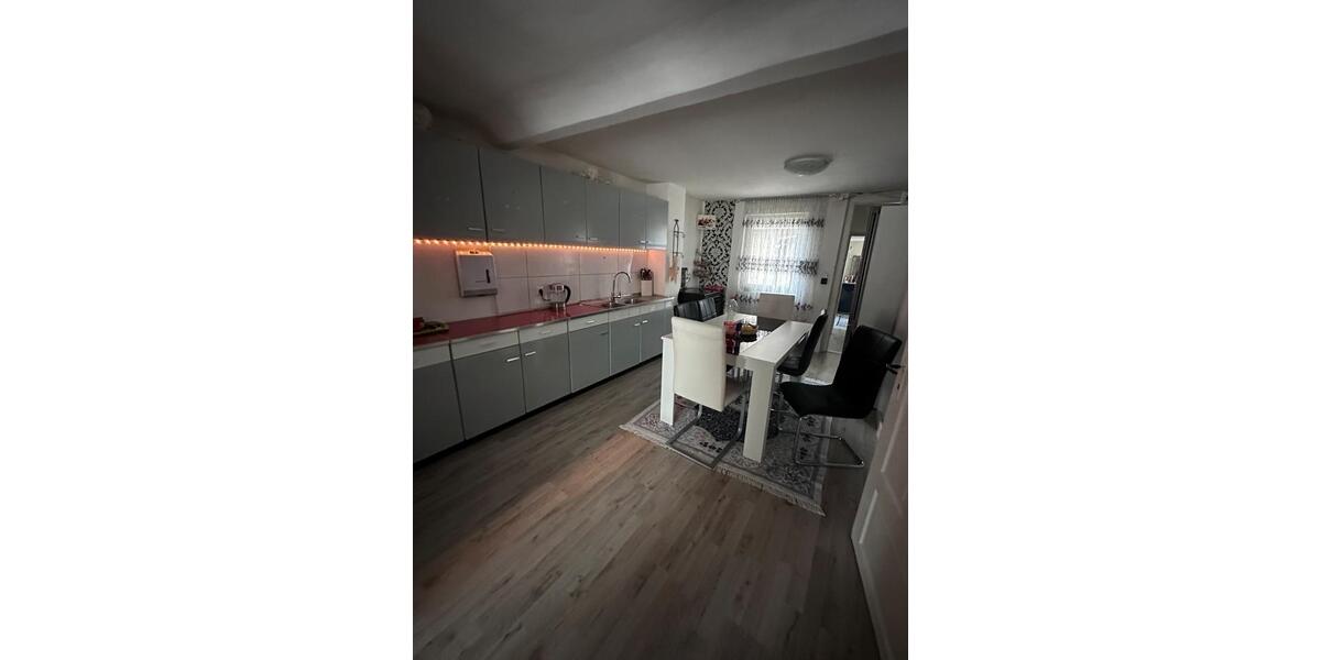 Dachgeschoßwohnung Boppard - 3 Zimmer, 80 m&sup2;, 650&euro; | Angebot:26366410