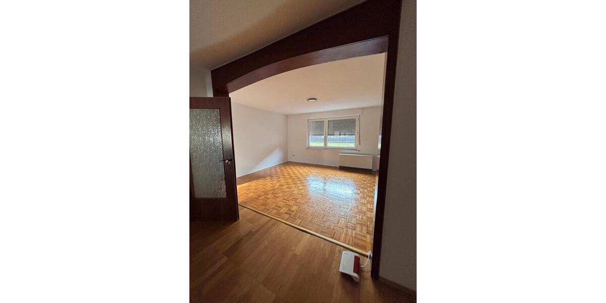 Etagenwohnung Bad Breisig - 2 Zimmer, 82 m&sup2;, 900&euro; | Angebot:25982032