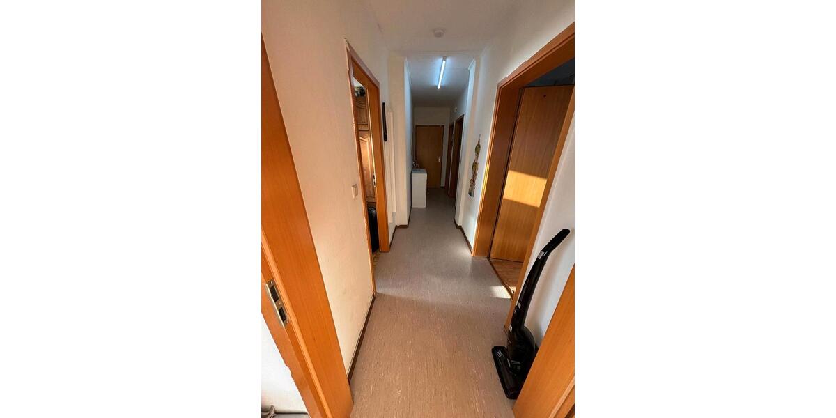 Etagenwohnung Dierdorf - 2 Zimmer, 76 m&sup2;, 650&euro; | Angebot:26183378