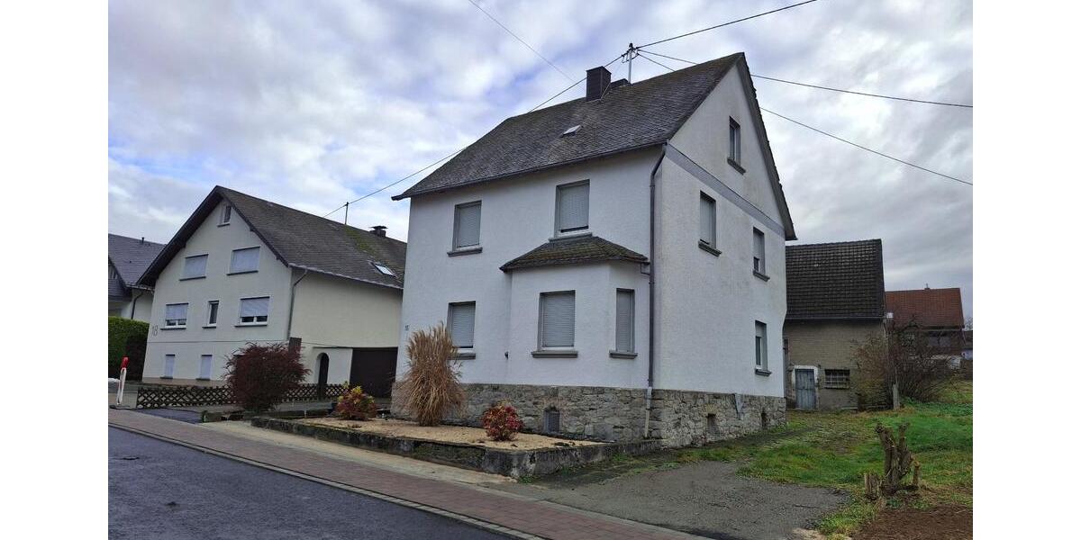 Mehrfamilienhaus, Wohnhaus Ötzingen - 6 Zimmer, 180 m&sup2;, 900&euro; | Angebot:25621460