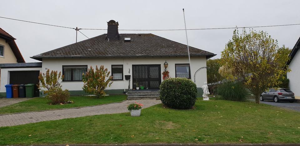 Charmante Dachgeschosswohnung in Kasbach-Ohlenberg 2 zimmer