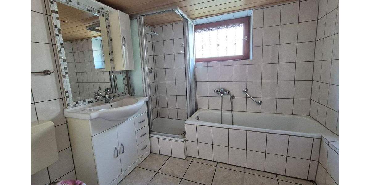 Fühlen Sie sich hier wie in den „eigenen vier Wänden“ 5 zimmer