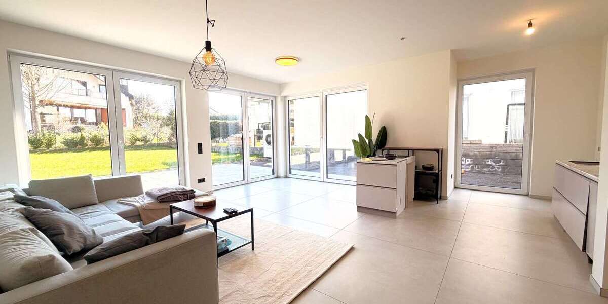 Etagenwohnung Bendorf - 4 Zimmer, 120 m&sup2;, 439.000&euro; | Angebot:25573625