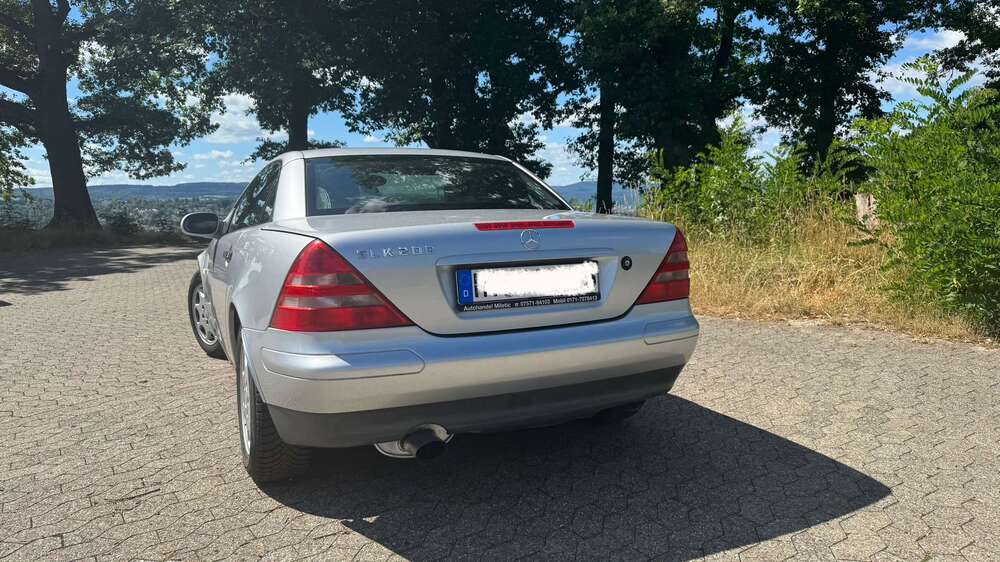 Mercedes-Benz SLK 200 207.000 km 3.300 &euro; Vallendar 56179
