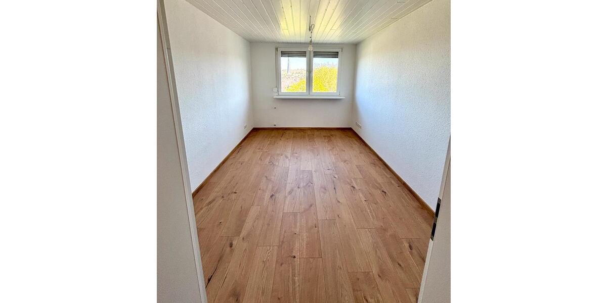 Dachgeschoßwohnung Koblenz Bisholder - 3 Zimmer, 80 m&sup2;, 930&euro; | Angebot:26094444