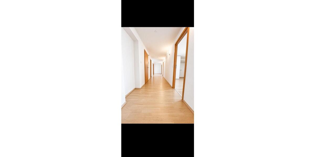 Einfamilienhaus Neuwied - 6 Zimmer, 150 m&sup2;, 1.300&euro; | Angebot:26683026