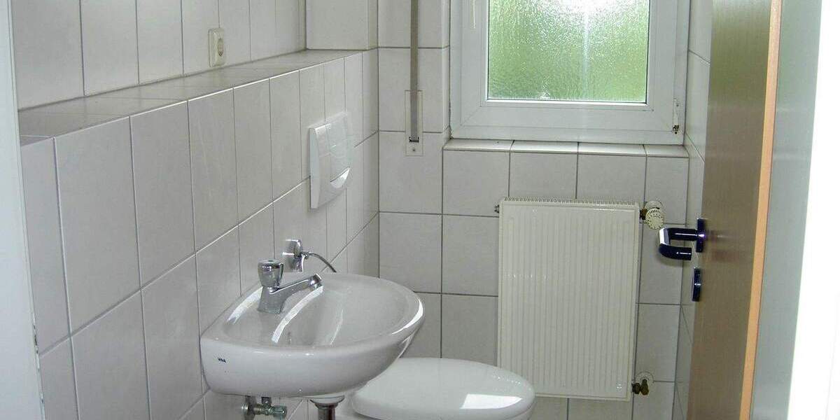 Etagenwohnung Weißenthurm - 4 Zimmer, 98 m&sup2;, 810&euro; | Angebot:25680270
