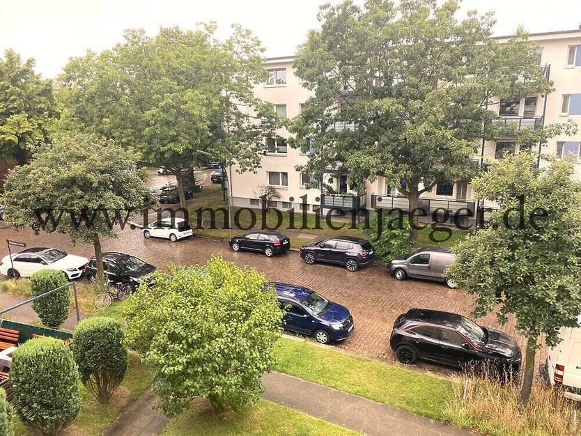 Barmbek-Nord - Vogelgebiet Meisenstraße - gepflegte Wohnung im 2.OG mit EBK, Duschbad - frei