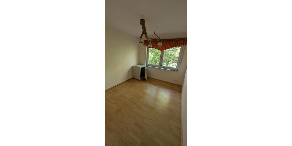 Etagenwohnung Mayen - 4 Zimmer, 133 m&sup2;, 1.200&euro; | Angebot:26691410