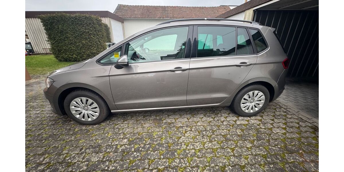 VW Golf Sportsvan 145.000 km 11.500 &euro; Neuwied 56564