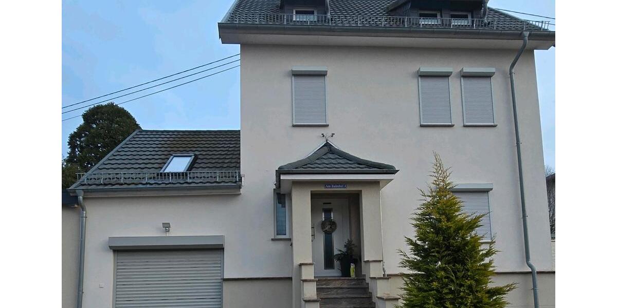 Einfamilienhaus Hundsangen - 6 Zimmer, 240 m&sup2;, 2.000&euro; | Angebot:25064673