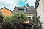 Charmantes und gepflegtes 1-2 Familienhaus in toller Lage 8 zimmer