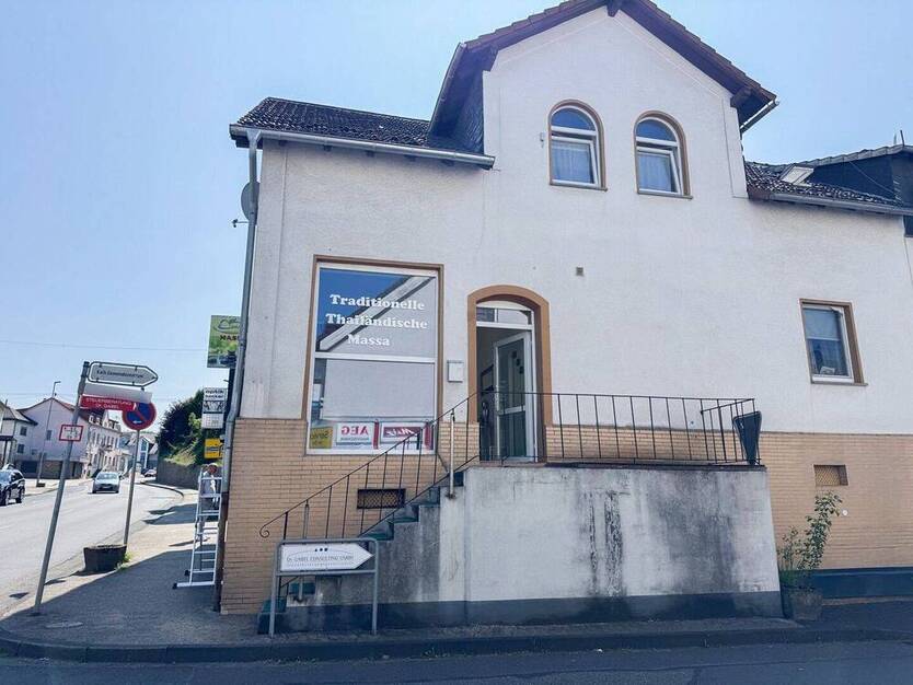 Kompakte Büro-Praxisfläche im Herzen von Puderbach!
