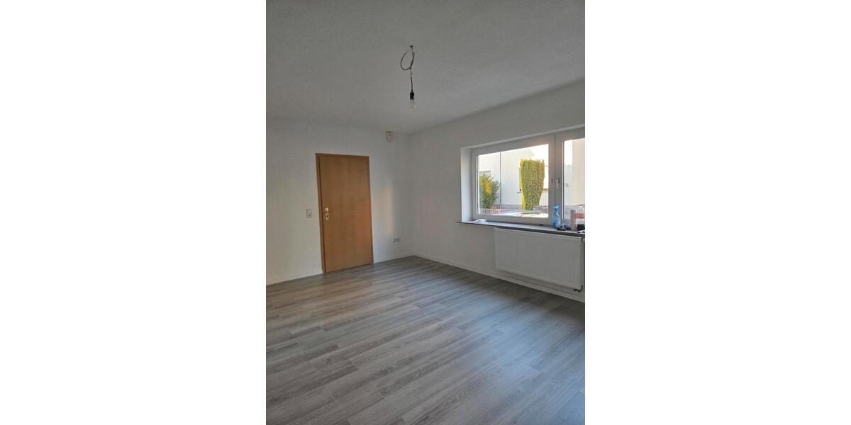 Erdgeschoßwohnung Höhr-Grenzhausen Grenzhausen - 2 Zimmer, 70 m&sup2;, 700&euro; | Angebot:25792304