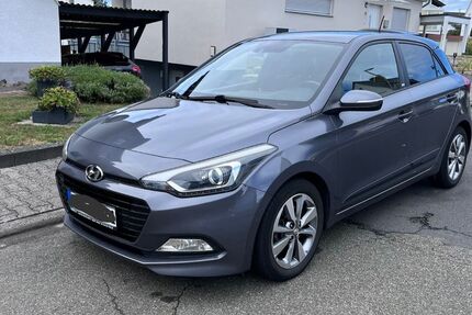 Hyundai i20 139.300 km 6.490 &euro; Katzenelnbogen 56368