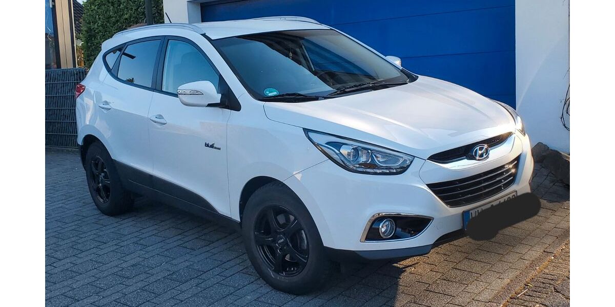 Hyundai ix35 38.100 km 10.900 &euro; Siershahn 56427