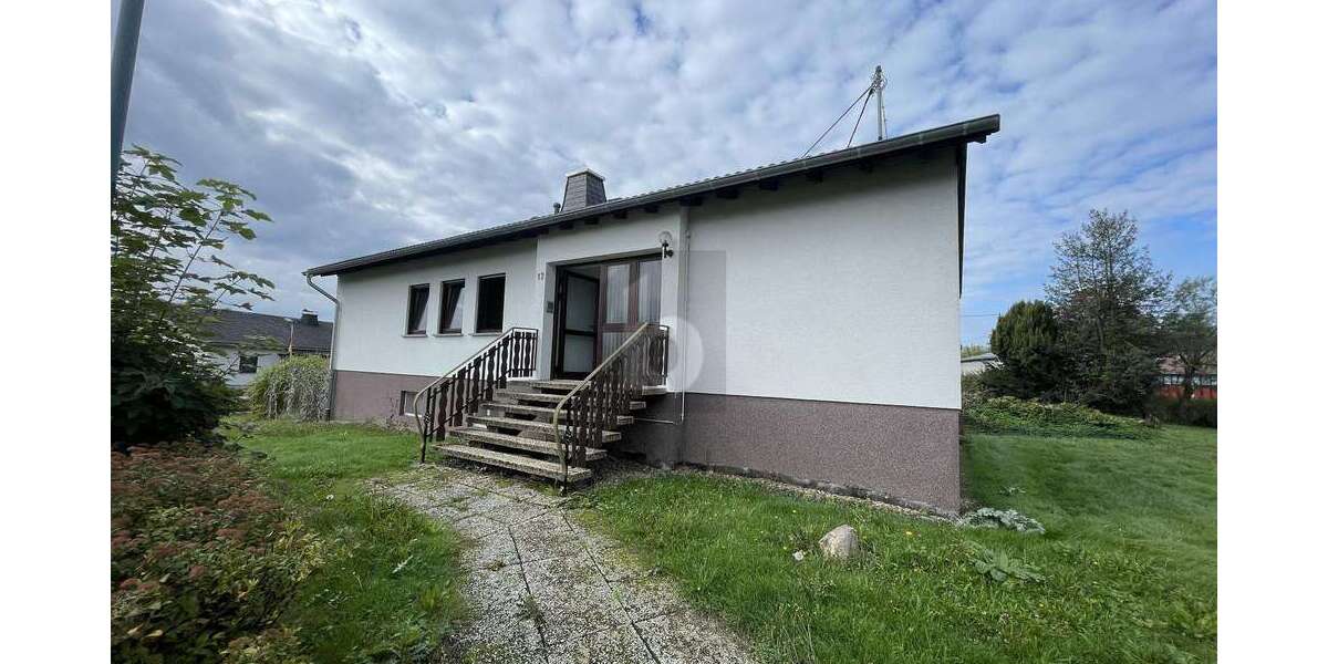 Einfamilienhaus Bogel - 8 Zimmer, 218 m&sup2;, 450.000&euro; | Angebot:26426047