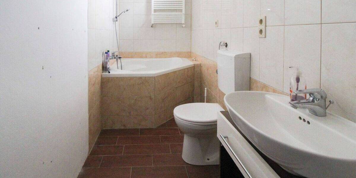 Mehrfamilienhaus, Wohnhaus Leutesdorf - 9 Zimmer, 360.000&euro; | Angebot:26731199