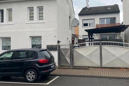 Zwei Häuser auf einem Grundstück zu verkaufen 2 zimmer