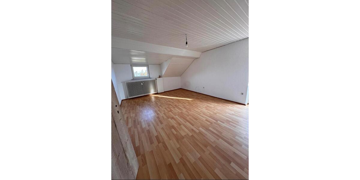 Dachgeschoßwohnung Neuwied Feldkirchen - 3 Zimmer, 82 m&sup2;, 700&euro; | Angebot:25171182