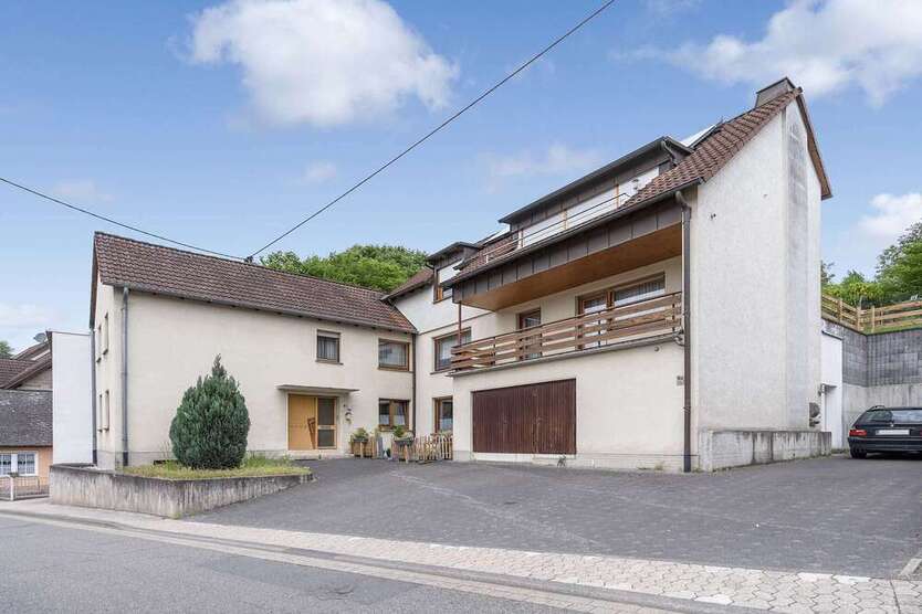 Haus zum Kaufen in Neuwied Rodenbach 289.000 € 216 m²