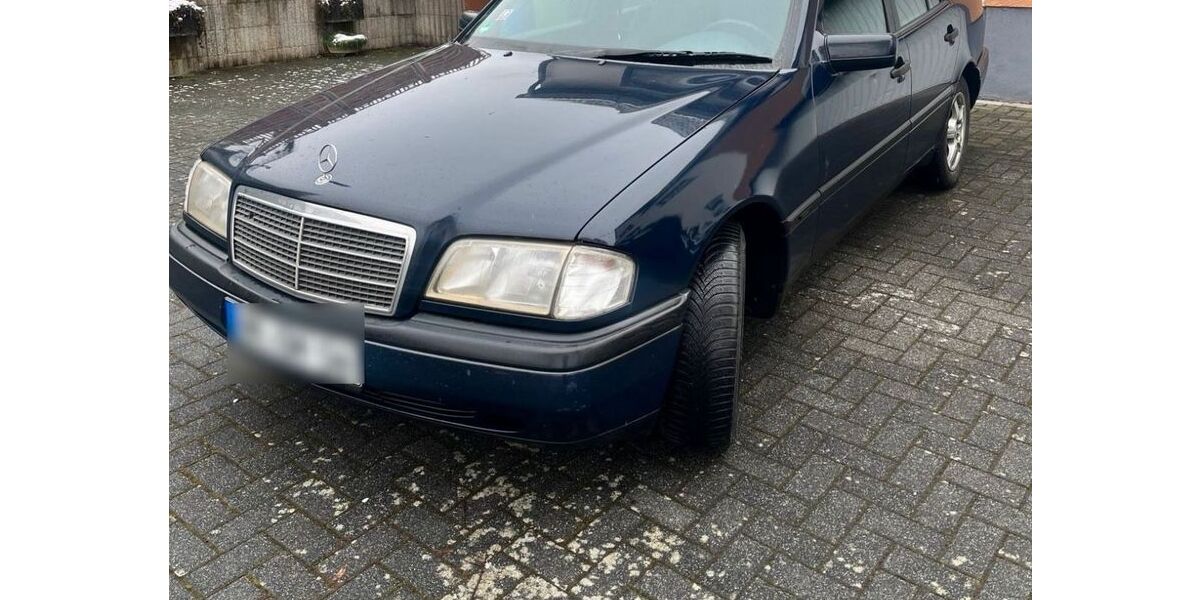 Mercedes-Benz C 180 335.270 km 1.999 &euro; Raubach 56316