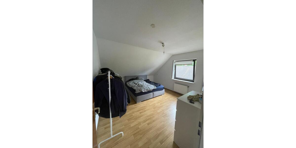 Dachgeschoßwohnung Bendorf - 3 Zimmer, 83 m&sup2;, 725&euro; | Angebot:26656285