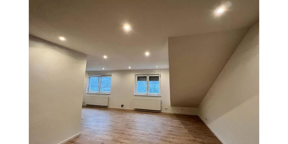 Dachgeschoßwohnung Lahnstein - 2 Zimmer, 75 m&sup2;, 720&euro; | Angebot:25961740