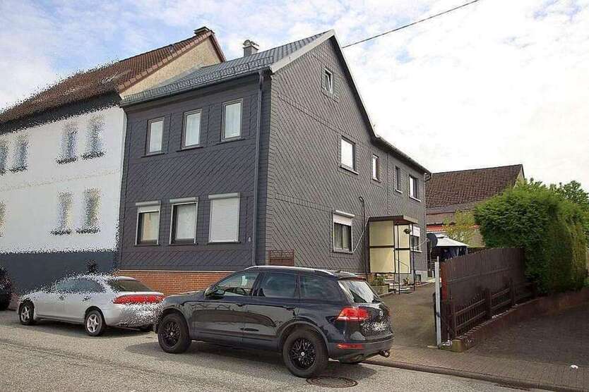 Haus zum Kaufen in Dierdorf 129.000 € 148 m²