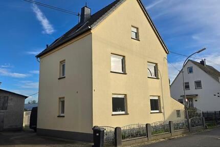 Komplett renoviertes Einfamilienhaus in dörflicher Lage zimmer