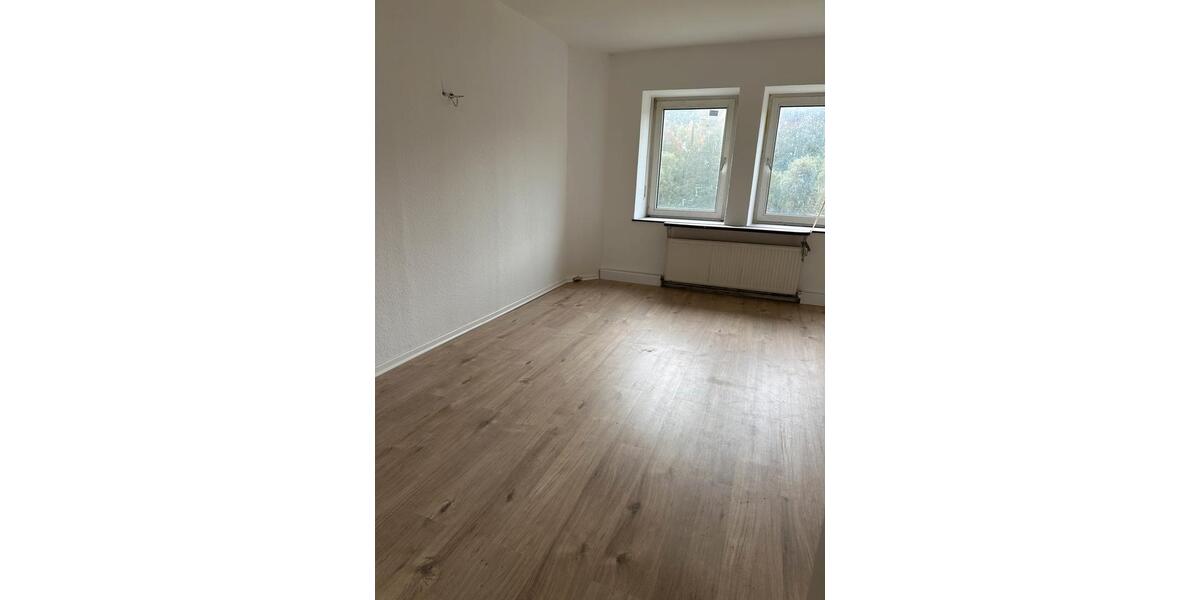 Etagenwohnung Großmaischeid - 5 Zimmer, 120 m&sup2;, 750&euro; | Angebot:26538150