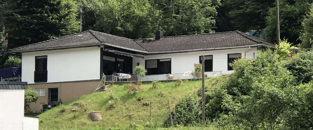 Haus zum Kaufen in St. Goar-Fellen 229.000 € 180 m²