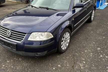 VW Passat Variant 235.000 km 2.300 &euro; Boden 56412