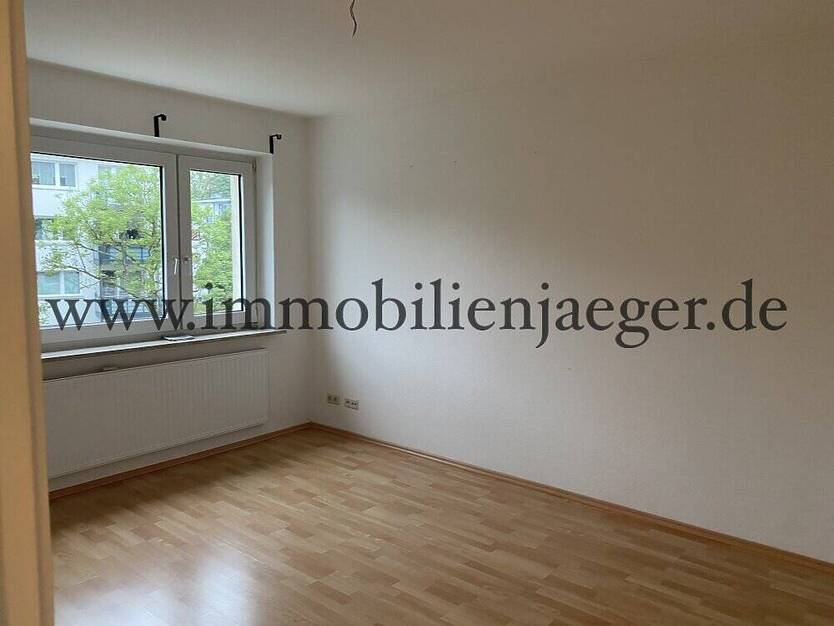 Barmbek-Nord - Vogelgebiet Meisenstraße - gepflegte Wohnung im 2.OG mit EBK, Duschbad - frei