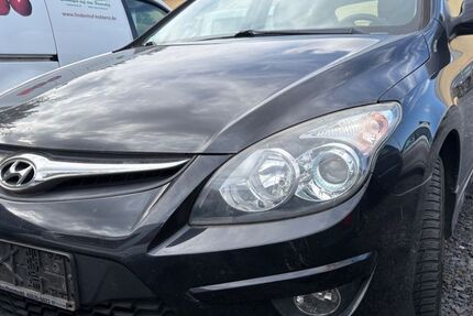 Hyundai i30 240.000 km 950 &euro; Ochtendung 56299