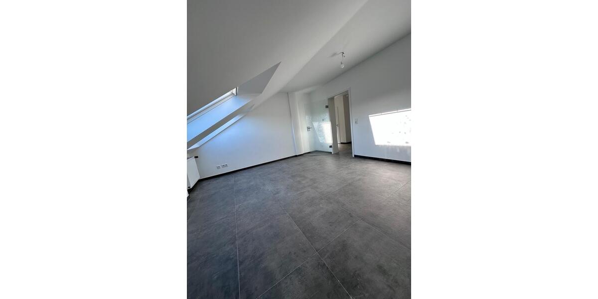 Dachgeschoßwohnung Mayen - 3 Zimmer, 64 m&sup2;, 700&euro; | Angebot:25783263