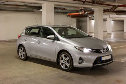 Toyota Auris 115.400 km 10.000 &euro; Koblenz 56076