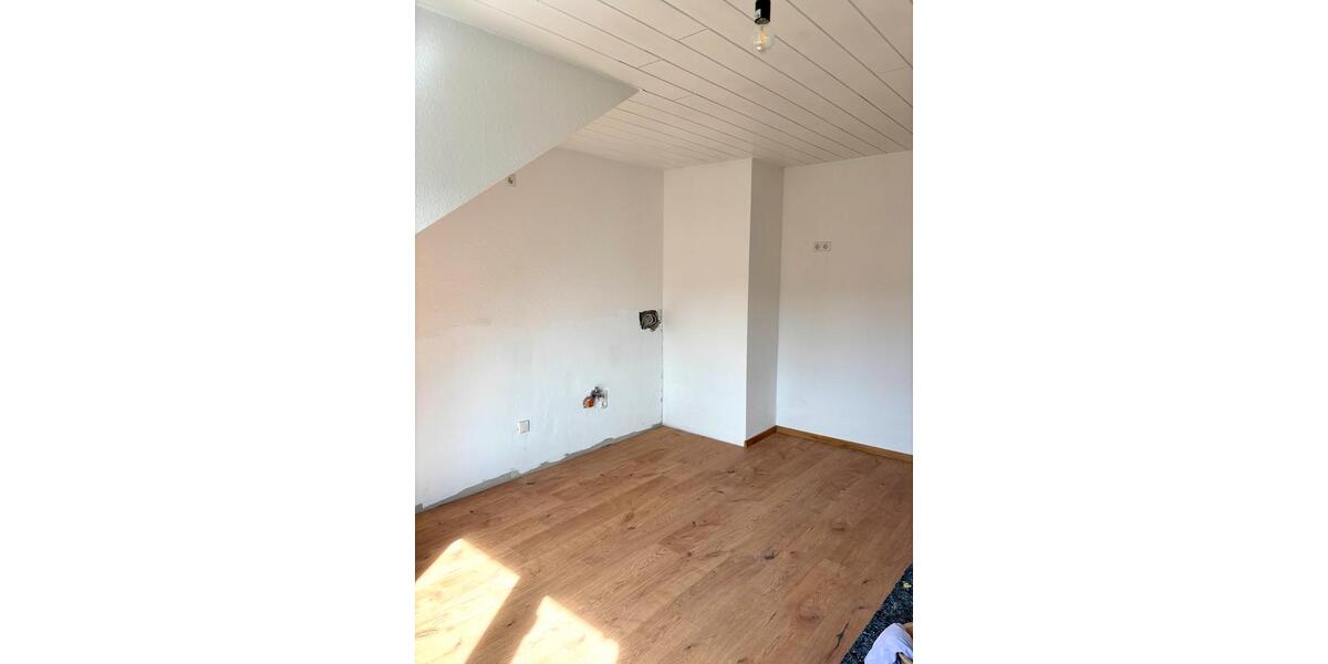 Dachgeschoßwohnung Koblenz Bisholder - 3 Zimmer, 80 m&sup2;, 930&euro; | Angebot:26094444