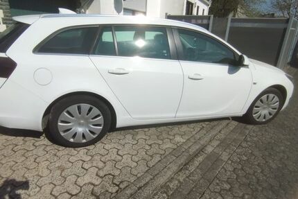 Opel Insignia 13.931 km 14.700 &euro; Heilberscheid 56412