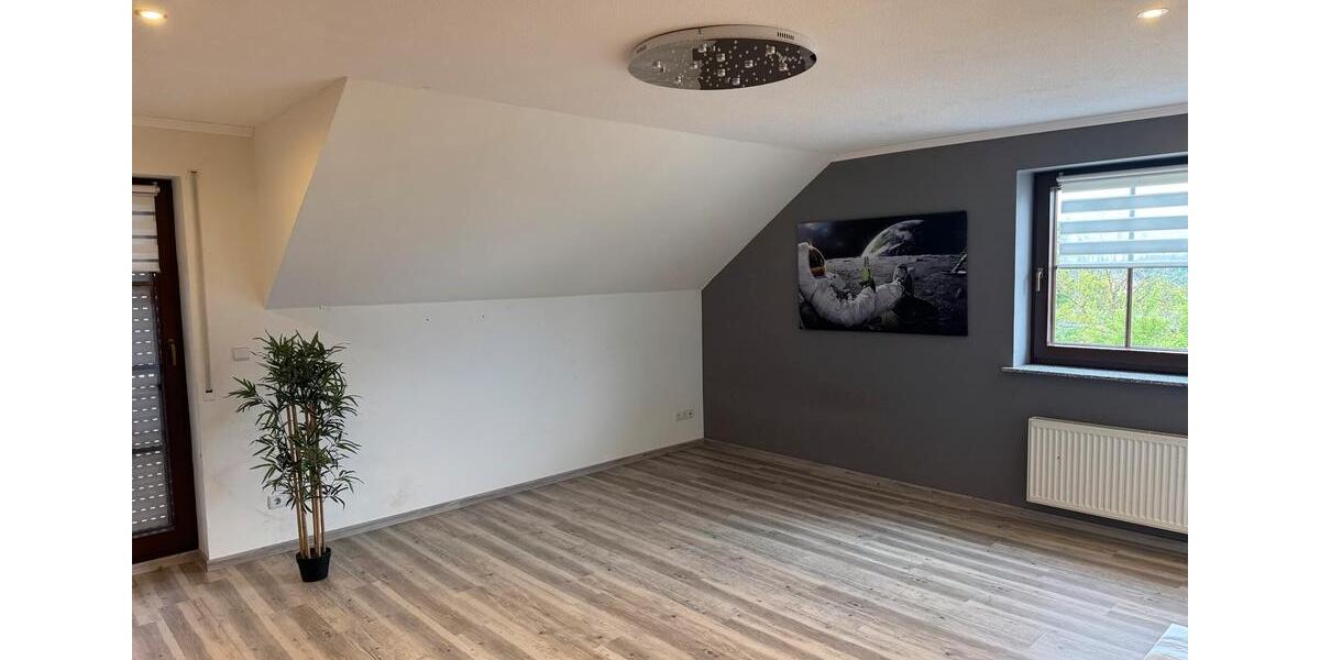Einfamilienhaus Beltheim - 7 Zimmer, 217 m&sup2;, 469.000&euro; | Angebot:27066384