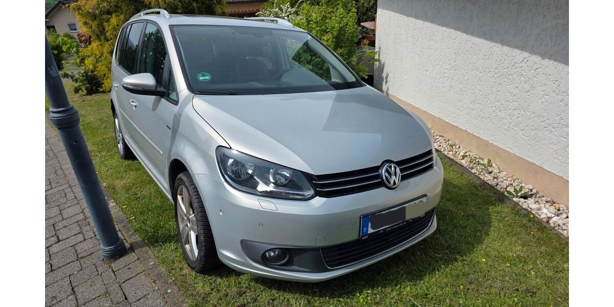 VW Touran 229.000 km 6.199 &euro; Schenkelberg 56244
