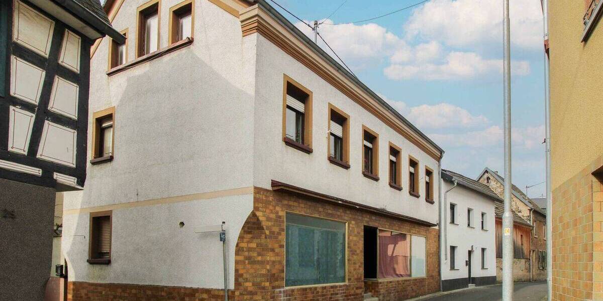 Mehrfamilienhaus, Wohnhaus Leutesdorf - 9 Zimmer, 360.000&euro; | Angebot:26731199