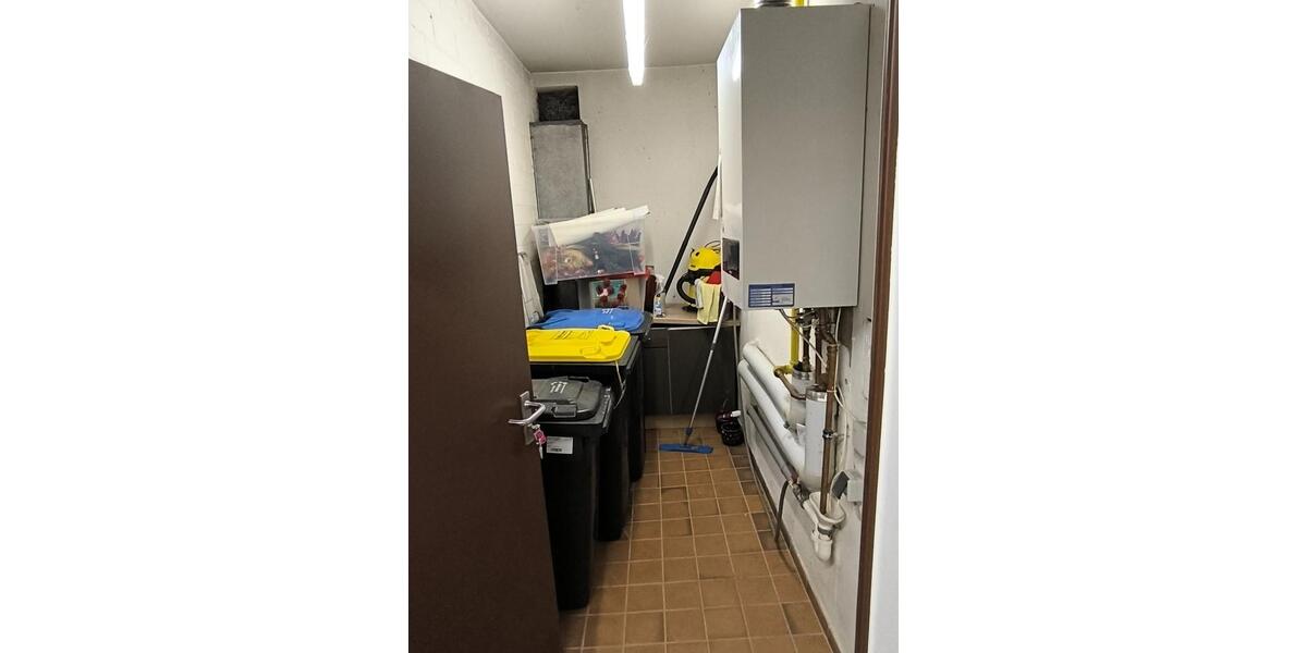 Modernes Büro zur Vermietung – hell, flexibel, zentral zimmer